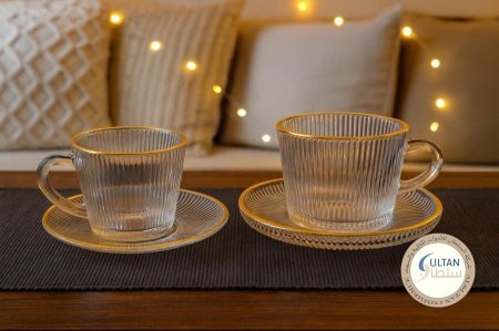 طقم كاسات أو فناجين قزاز مع حز ذهبي